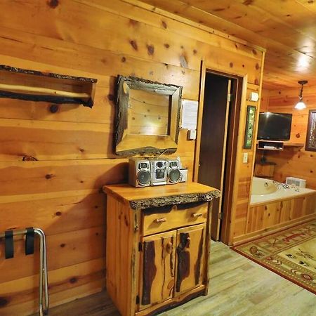 Alpine Mountain Sweetheart Cabin Jacuzzi #8 Хелен Экстерьер фото