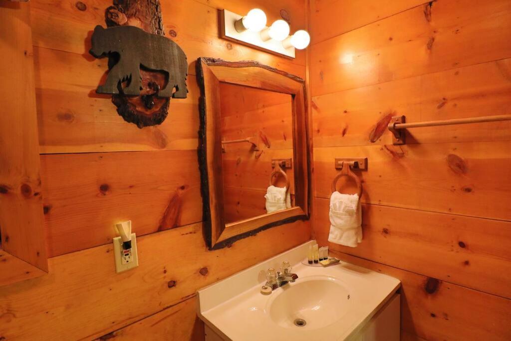 Alpine Mountain Sweetheart Cabin Jacuzzi #8 Хелен Экстерьер фото
